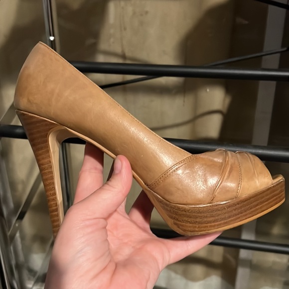 Aldo high heels size 9 - Picture 2 of 3